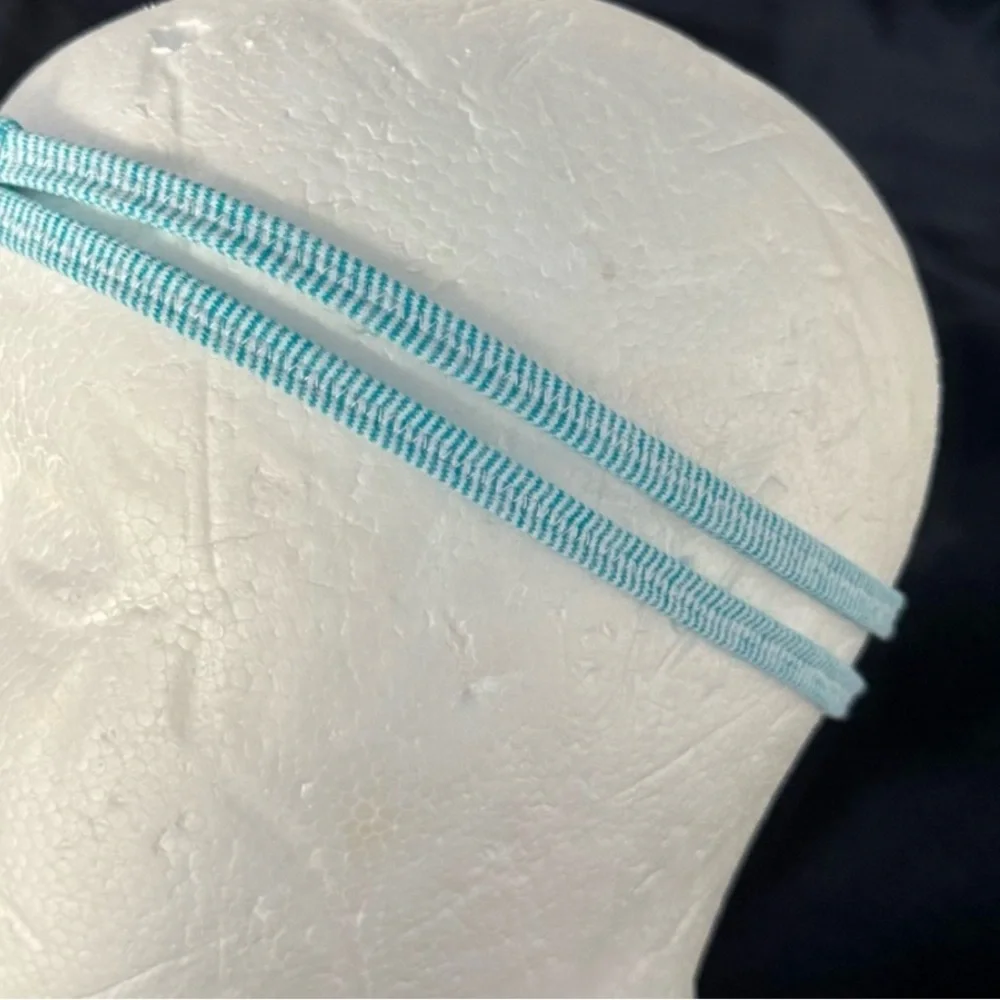 LULULEMON RARE VINTAGE DANCE! HEADBAND in Blue & White Striped